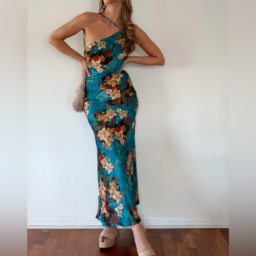 SHOP LUNA B Amour Maxi Dress size small, worn once